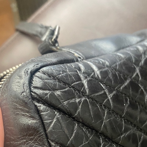 Saint Laurent Black Quilted Bag - Picture 3 of 12
